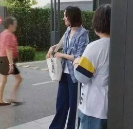 街头随拍吃瓜群众图片,随拍记录吃瓜群众的日常百态