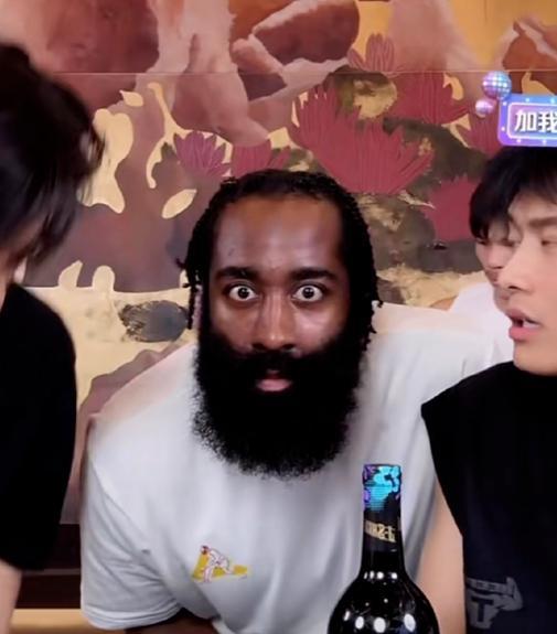 乔治哈登吃瓜群众,瓜田里的篮球巨星